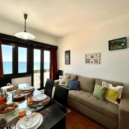 & Ocean View 1 By Homing Apartment *